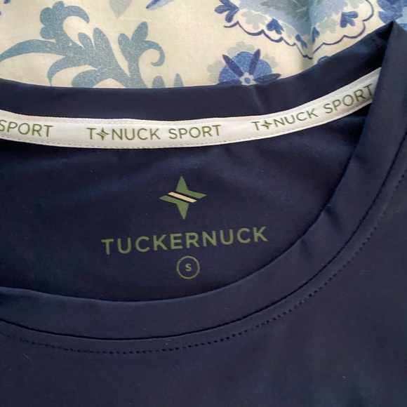 NWT Tuckernuck Sport Navy Short Sleeve Ryan Boyfriend Tee. Size S - Picture 7 of 13